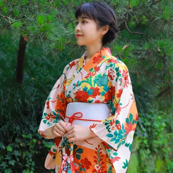 Японское Кимоно Женское Улучшенная версия Одежды Длина 140 см Кимоно из полиэстера Желтые Камелии